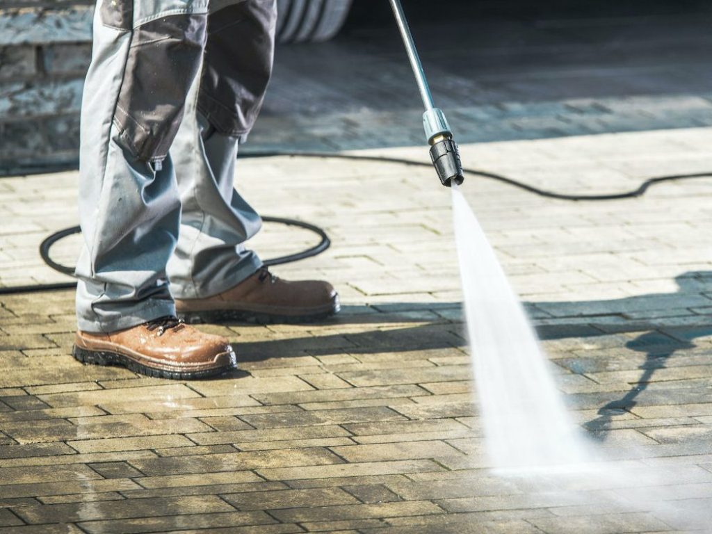 The correct use of a pressure washer