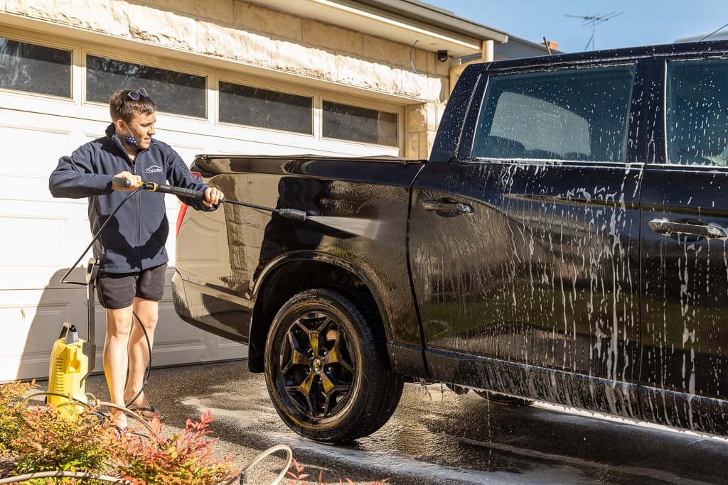 Washing the car with a pressure washer - Tips