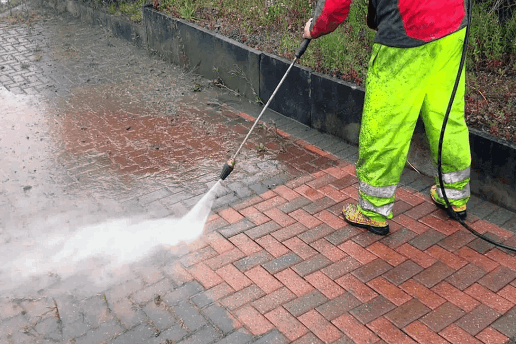 Cleaning pavement slabs with a pressure washer